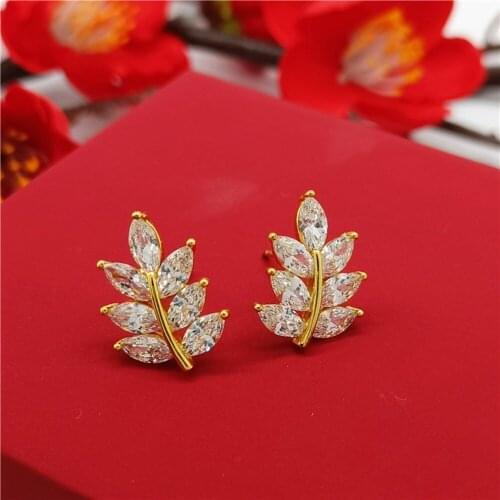 Leaf Shaped Stud Earrings Girls Women Yellow Gold Filled Fashion Gift