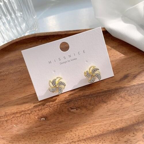 Origin Summer Funny Sparkly Rhinestones Windmill Stud Earrings for Women Gold Color Metal Rotatable Small Earring Pendientes