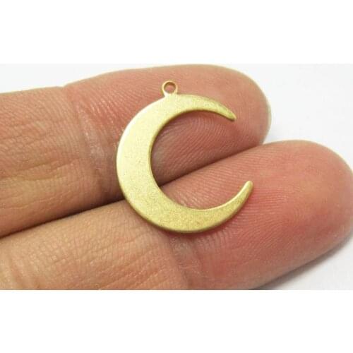 50pcs Brass crescent charm 20x16.5mm Raw brass moon pendant with loop R631