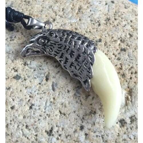FREE SHIPPING 18 pcs Men Antique Tribal Stark Wolf Fang Tooth tercel Necklace Vintage