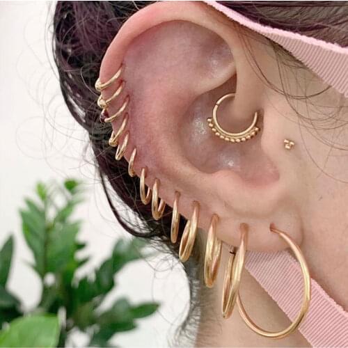 Simple Punk Round Circle Metal Mini Small Hoop Earrings for Women Men Gold Silver Color Black Glossy Huggie Earrings Hoops Ring