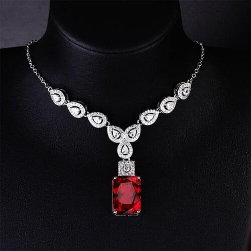High Quality Jewelry Luxury Square Pendant Necklace Geometric Water Drop Zircon Silvery Chain Womens Wedding Anniversary Gifts