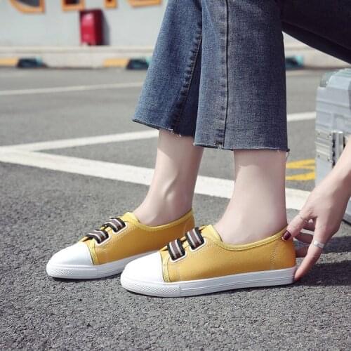 2021 Women Flat Cartoon Canvas Shoes New Summer White Lace Up Student Board Shoes Ladies Casual Shoes Female Sneakers