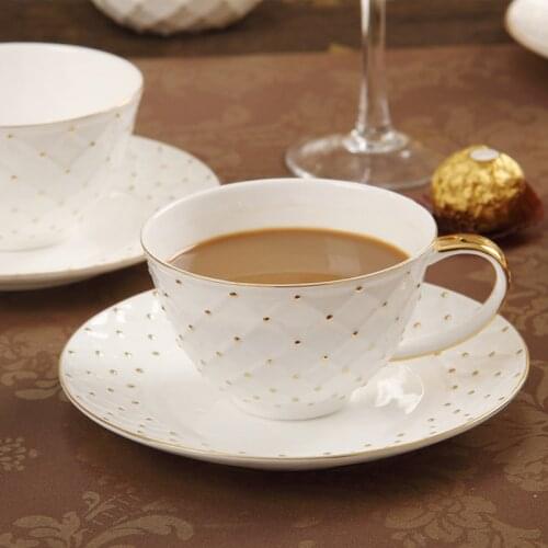 European Court Pearl Pattern Gold Point Coffee Cup and Saucer high quality bone china Coffee Cup Set tea cup set Drinkware