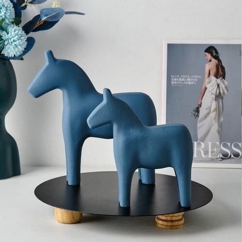 Creative Horse Statue Wooden Animal Model Nordic Home Decor Living Room Decoration Office Accessories Crafts Holiday Gifts