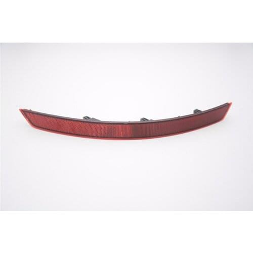 1Pcs Left Red Lens Rear Bumper Reflector Tail Light Lamp For 2016 Skoda Superb