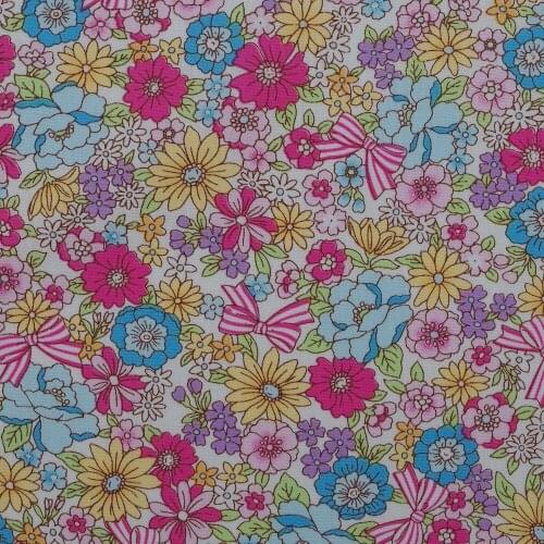 1 yard Cotton Poplin Fabric for sewing pathwork, dress, cloth, bedding - Flowers and bow(Pink) (width=140cm)
