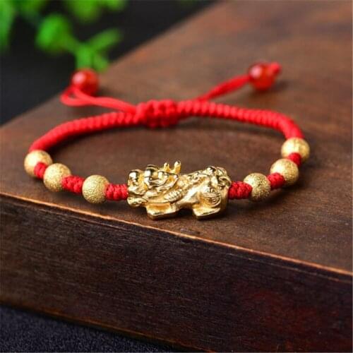 Wholesale Fashion Lucky Golden Pixiu Attract Money Birthday Gift Handmade Red Rope Bracelet for Men and Women Charm Bracelets