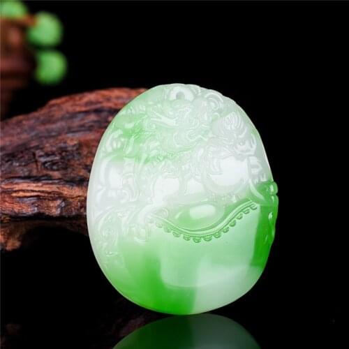 Natural Green and White Handmade Carved Jade Pendant Jewelry Necklace Emerald Attracting Wealth and Safety Pendant Kirin