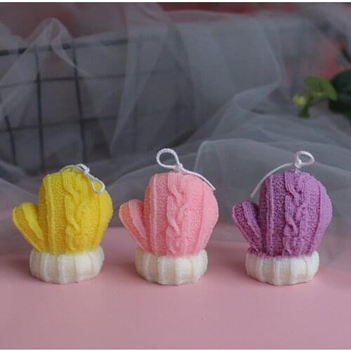 Creative Christmas Tree Woolen Gloves Shape DIY Candle Mold Aromatherapy Soap Silicone Simulation Handicrafts Decoration