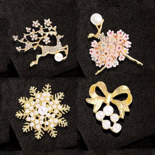 HOT Creativity Anti-Failure Buckle Pin Feather Dripping Oil Diamond Brooch High-End Rhinestone Pearl Brooch значки брошь женская