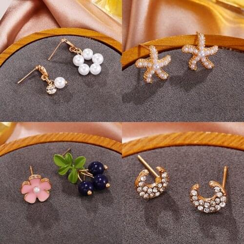 2020 New Arrival Acrylic Fashion Geometric Fine Women Cute Stud Earrings Contracted Sweet Cherry Modelling Mini Earrings