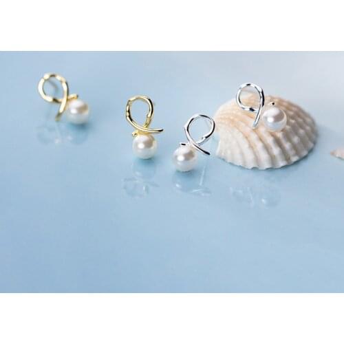 Luxury Gold Color Cross Pearl Stud Earrings for Womens Simple Earrings Party Jewelry Wedding Silver Earrings Bridal Accessories