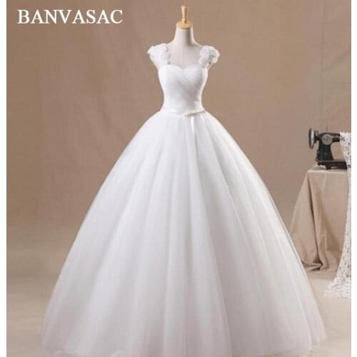 BANVASAC 2017 New Elegant Flowers Strapless Wedding Dresses Sleeveless Satin Sash Lace Bridal Ball Gowns