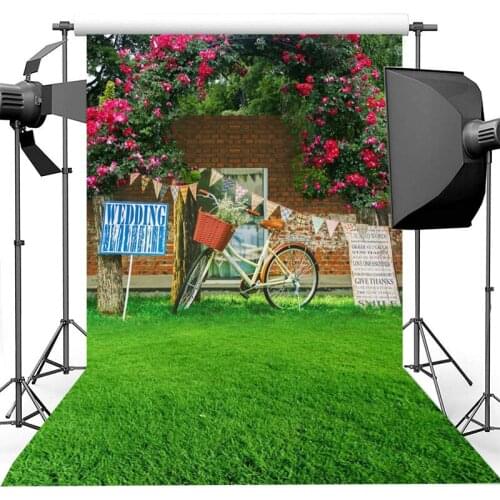 Fresh Flowers Red Brick Wall Photography Background Garden Green Lawn Bicycle Wedding Photography Backdrops For Photo Studio