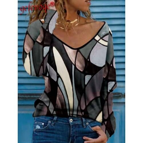 Vintage Abstract Graphic Print T-shirt Womens Clothing 2021 Autumn Street V-neck Long Sleeve Loose Casual Top Tee Shirt Ladie