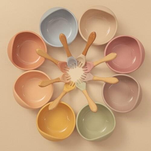 17 Colors Baby Feeding Bowl Set Silicone Feeding Tableware Spoon Non-Slip Learning Dishes Suction Bowl Set Wood Spoon for Kids