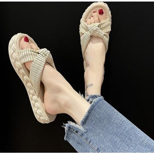 Womens Slippers 2021 New Summer Korean Style Cross Strap Open-toe Casual Beach Shoes with Thick Bottom