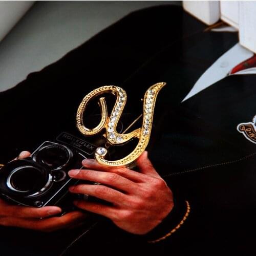 Gold A-Z Newly Crystal Letter Brooch Pins English Letter Alphabetical Brooches Rhinestone Jewelry Gifts