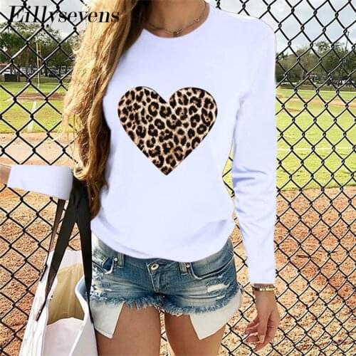 Harajuku Womens T-shirt 2020 Autumn Heart Shaped Leopard Print Tshirt Womens Streetwear Tops Female T-shirt Fashion Clothing