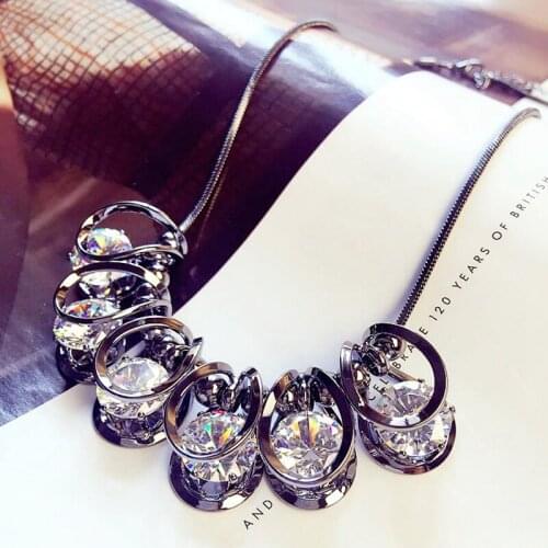 Luxury Female Round Crystal Pendant Necklace 14KT Black Gold Big Necklace Elegant Vintage Love Wedding Necklace For Women