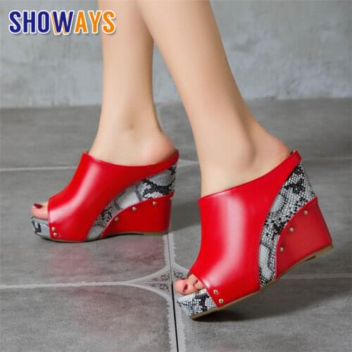 Fashion Women Wedge Platform Slides Red Blue High Thick Heels Sandals Sexy Ladies Mules Slip On Peep Toe Rivet Outdoor Slippers