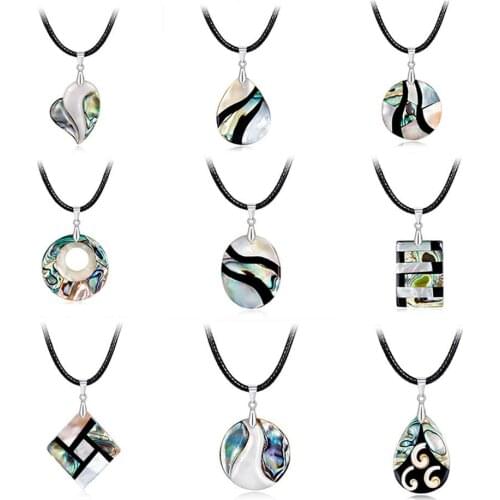 Natural Shell Material Pendant Necklace Womens Popular Fashion Necklace Love Heart Shape Drop Shape Round Fashion All-match