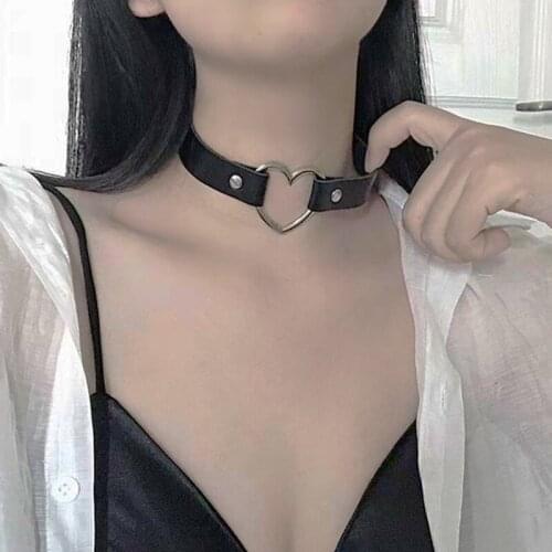 Punk Heart Gothic Black Pu Leather Choker Necklace Party Jewelry 2021 New Trend Rivet Neck Jewelry Chocker Collar Necklaces