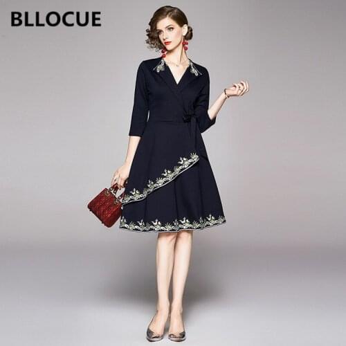 BLLOCUE 2020 New High Quality Spring Autumn Flower Embroidery Runway Dress Women V-Neck Elegant Retro Lace-Up Dress