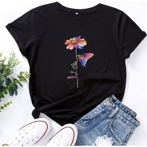 Flowers and Butterflies Graphic TShirt Women Fashion Cotton Short Sleeves Woman T Shirt Casual Round Neck Tee Shirt Femme