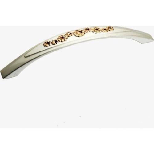 New European gold diamond funiture handles Simple wine cabinet door pulls Crystal silver drawer closet knobs wardrobe pull 96mm