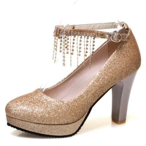 The new spring 2018 fashion sequins diamond waterproof Taiwan cingulate size code 31-46 bride shoes 18129