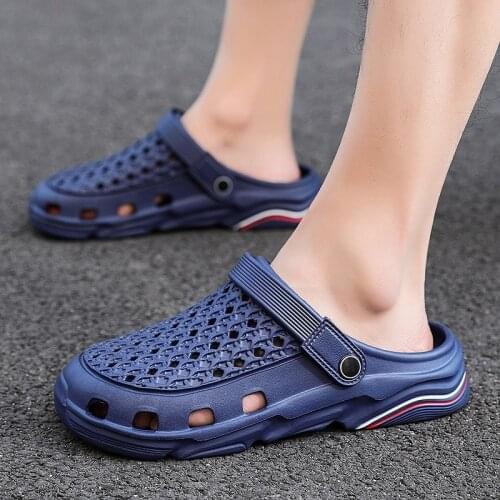 2021 new Men Women Slippers Anti-slippery Outdoor Quick-drying Sandals Home Garden Comfy Clogs Beach Water Shoes Size 36-45