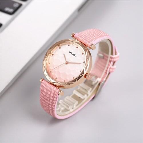 Women Pink Leather Strap Gradient Wave pattern Golden Watch Luxury Ladies Quartz Watches Clock Gift Relogio Feminino reloj mujer