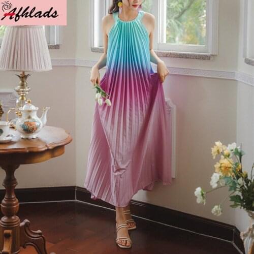 Summer Hanging Neck Gradient Color Pleated Bohemian Vestidos Patchwork Loose Sleeveless Holiday Beach Rainbow Maxi Dress