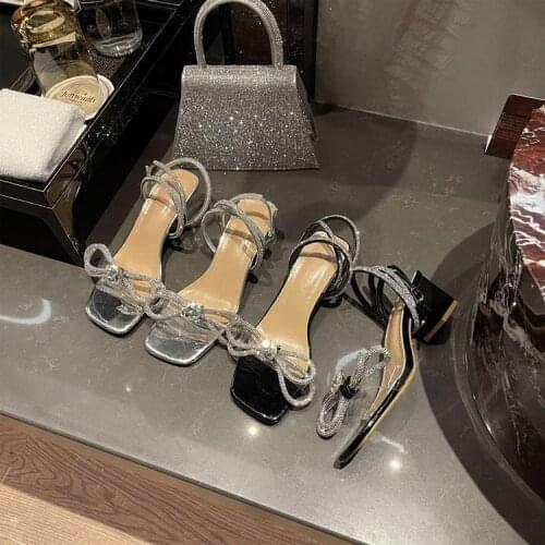2021 Women Sandals Luxury Rhinestone Thick Low Heels Sandals Slippers Open Toe Bow Knot Pumps Sandals Wedding Shoes for Woman