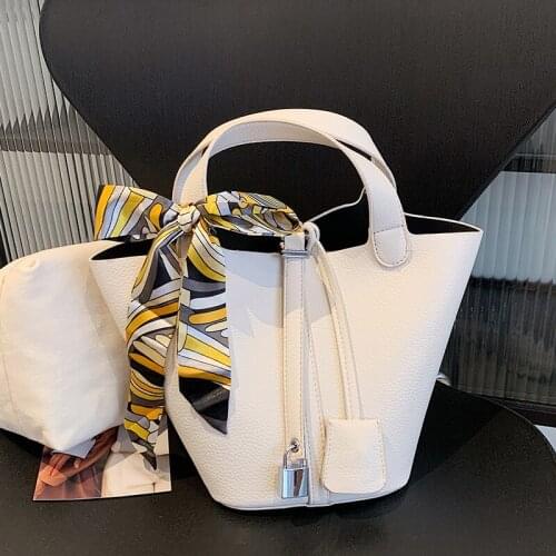 DORANMI Top-handle Bags For Women 2021 Luxury Brand Designed Scarf Top-handle Handbags Female Bucket Bag Shoulder Bag Bolso B512