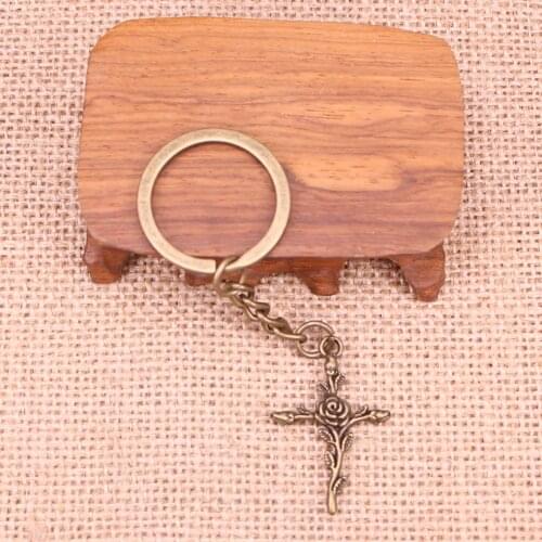 20pcs New Fashion Keychain 35x23mm cross flower Pendants DIY Men Jewelry Car Key Chain Ring Holder Souvenir For Gift