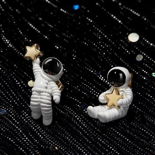 BOEYCJR Universe astronaut stars Stud Earrings Fashion Jewelry Vintage Earrings for Women Gift