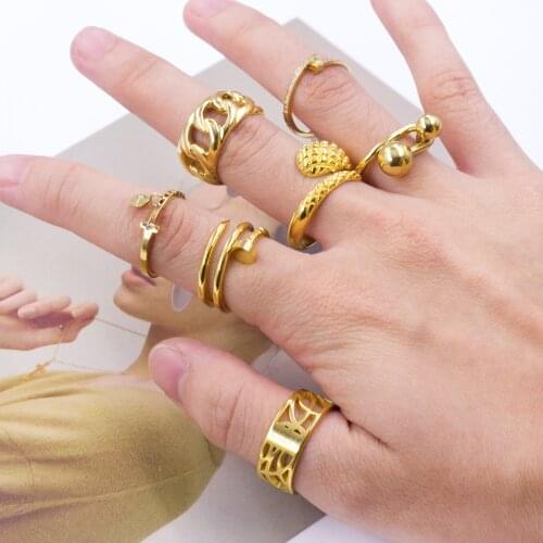 LUXUSTEEL Hollow out Round Cubic Zirconia Rings For Women Fashion Classic Style Accessorise Stainless Steel Rings Wedding Daily