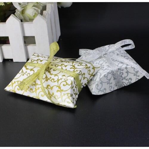100pcs Wedding candy boxes European pillow candy box personality small paper packing box pillow printing packing bag