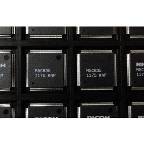 5PCS New R5C832 R5C833 R5C835 QFP-128