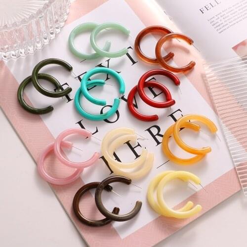 KISS WIFE NEW Colourful Resin Hoop Earrings For Women Cute Rainbow Color Earrings 2021 Trend Fashion Jewellry Gifts Acrylic