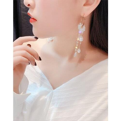 Women Asymmetric Flowers Faul Pearl Fringed Zircon Long Drop Earrings AM0845