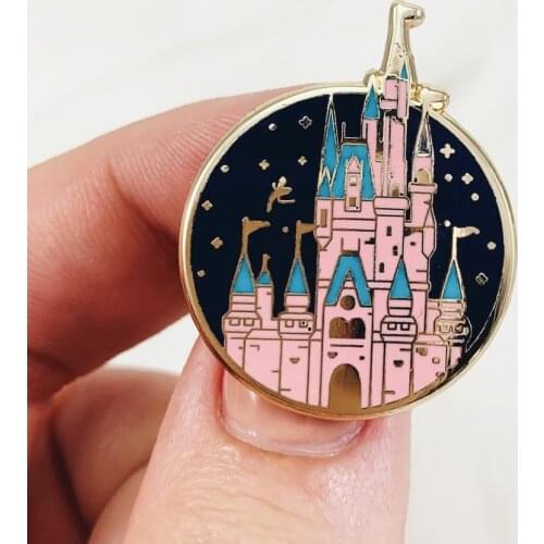 Fantasy Beautiful Castle Hard Enamel Pin Fashion Cute Fireworks Medal Brooch Fashion Lapel Backpack Pins Decor Unique Gift