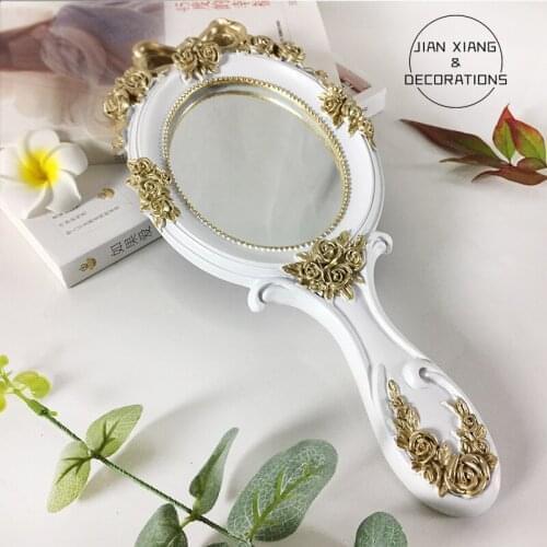 Ladies Retro Flower Carving Portable Makeup Mirror Portable Square Mirror Cute Creative Hand Mirror Makeup Accessories Supplies