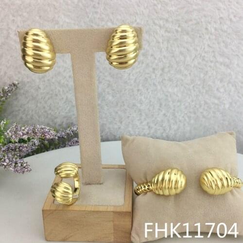 Yuminglai Russian Classical Design Fashion Gold Plated Trendy Luxury Jewelry Sets Earrings Bracelet and Ring FHK11704