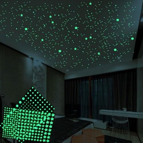 Moon and Star Luminous Sticker Round Dot Paster Fluorescent Stars Glow in the Dark Ceiling Decor Kids Room Home