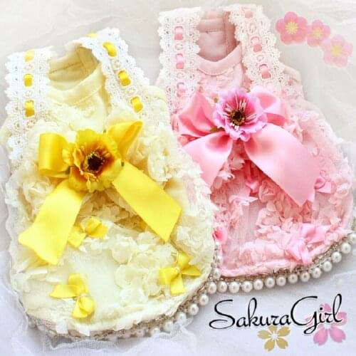 Free Shipping Handmade Dog Clothes Spring 3D Peach Blossom Exquisite Workmanship Pearl Lace Dog Dress Pet Vest Outerwear Yorkie