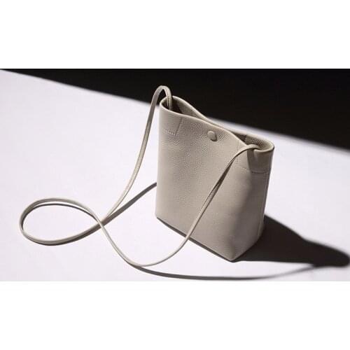 2021 Genuine Leather Handbags New Mini Bucket Bags Fashion Shoulder Bag Retro First Layer Leather Handbag